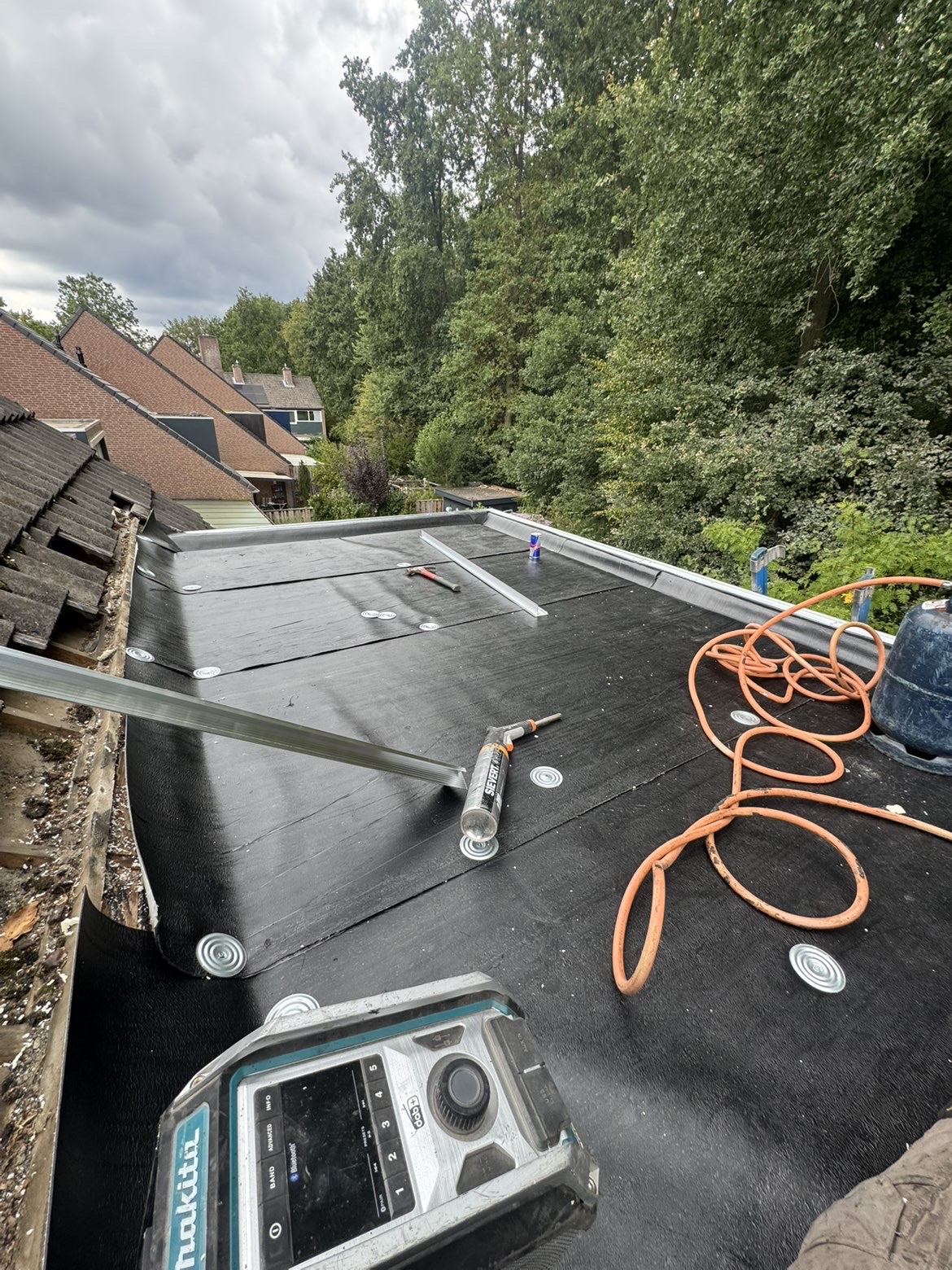 Plat dak volledig vernieuwd